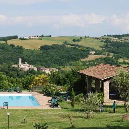 Shared Apartments, Rotecastello, Collelungo, Santalucia, San Bartolomeo, Rosato, Cerretello - Happy *