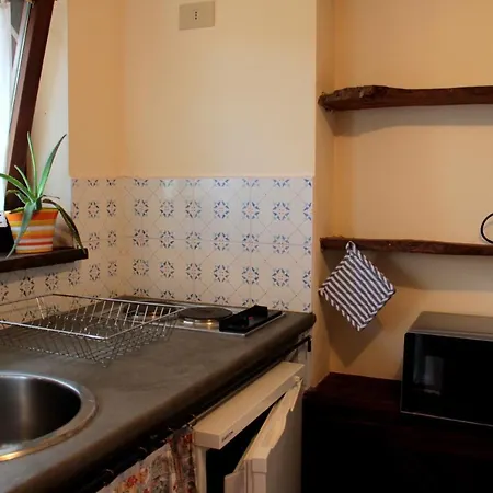 Shared Apartments, Rotecastello, Collelungo, Santalucia, San Bartolomeo, Rosato, Cerretello - Happy