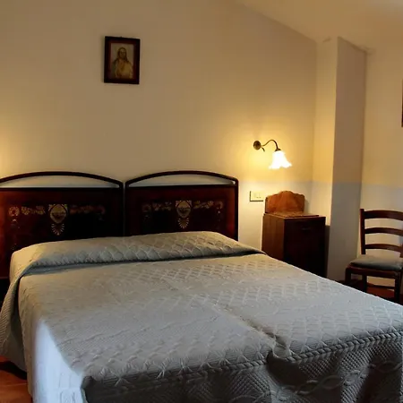 Shared Apartments, Rotecastello, Collelungo, Santalucia, San Bartolomeo, Rosato, Cerretello - Happy * 新维南佐